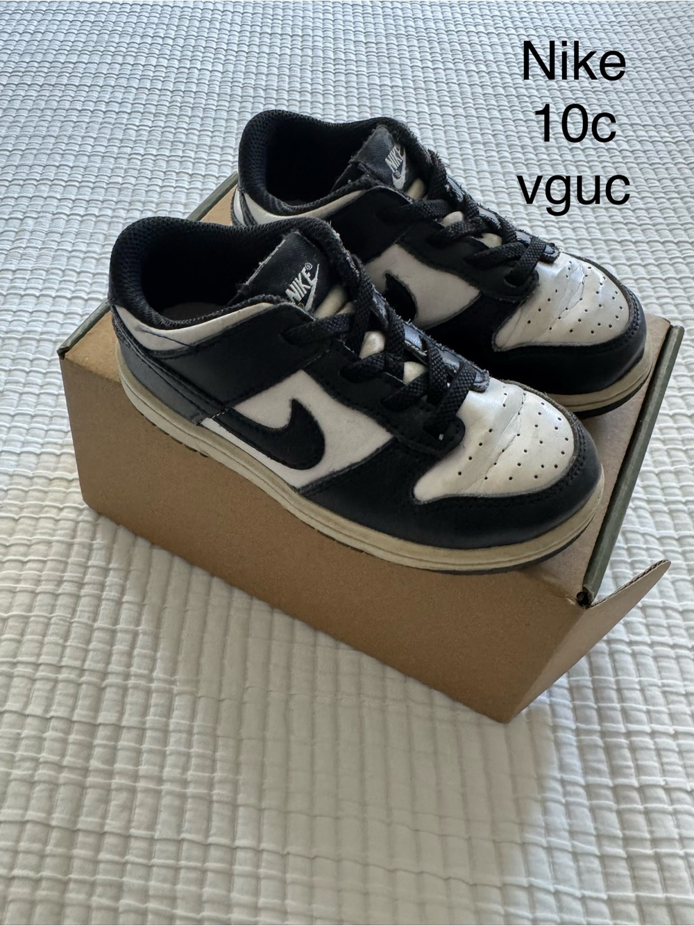 Nike Kids Black and White Low-Top Sneakers - Youth 10C